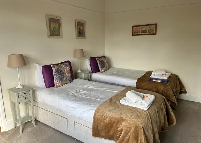 Rie'S Retreat - The Amethyst Room