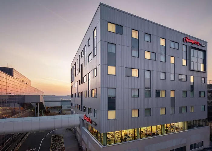 Hampton By Hilton London Gatwick Airport Hotel Horley 