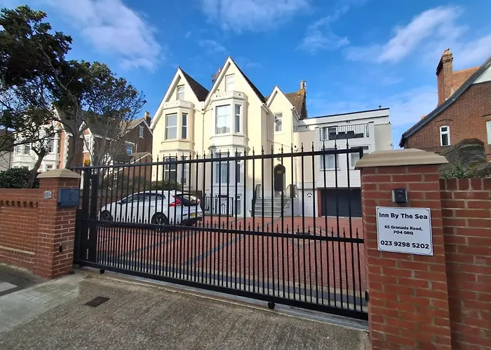 Inn By The Sea, Portsmouth - En Suite Rooms With Sea View Possible, Parking Ev 22Kw