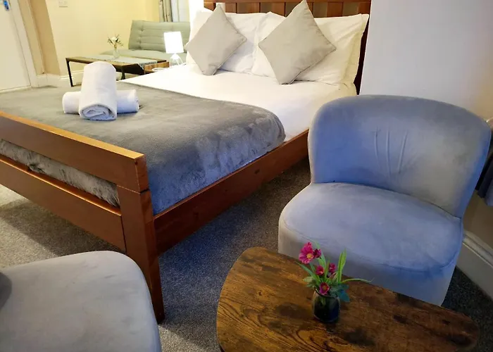 Inn By The Sea, Portsmouth - En Suite Rooms With Sea View Possible, Parking Ev 22Kw