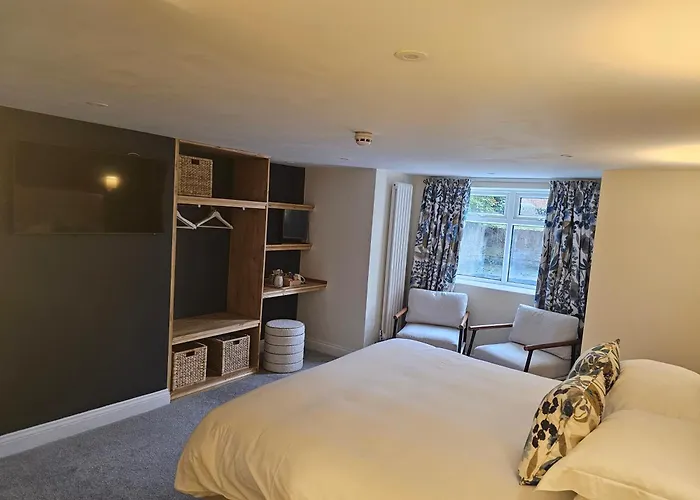 Georges Place York