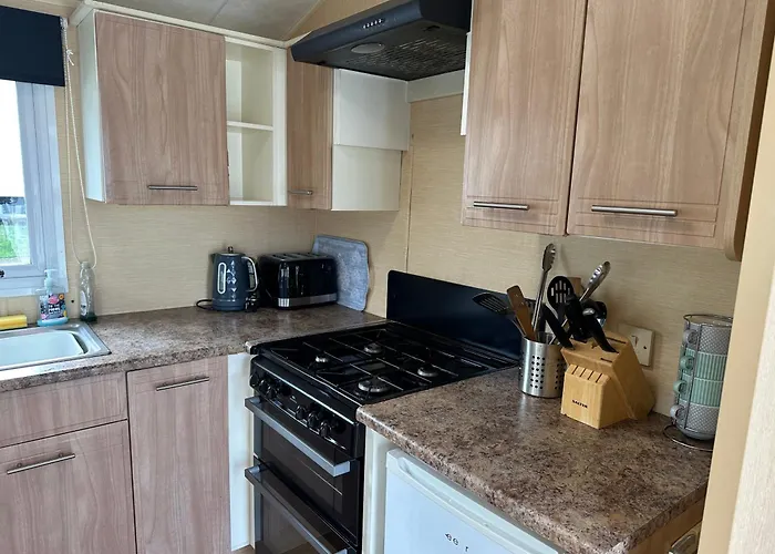 Newquay Bay Porth Caravan - 8 Berth