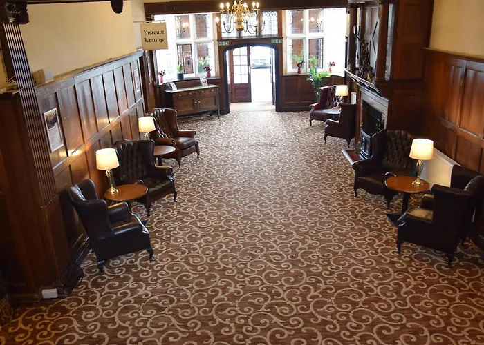Russ Hill Hotel