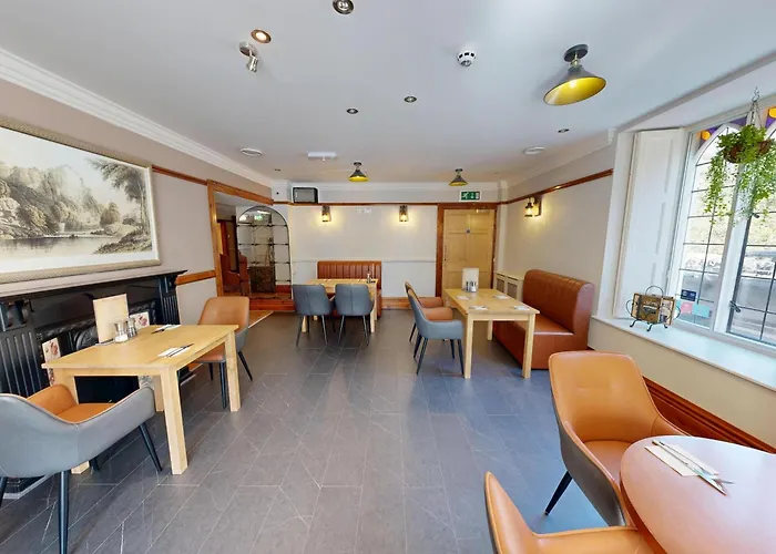 High Tor Hotel