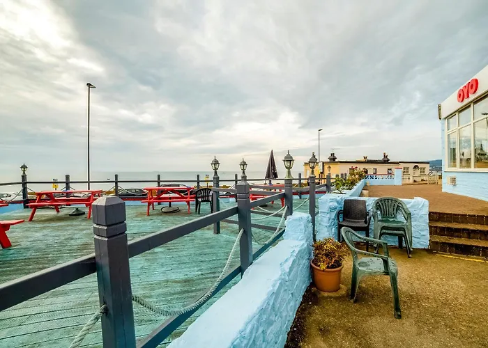 Marina Hotel
