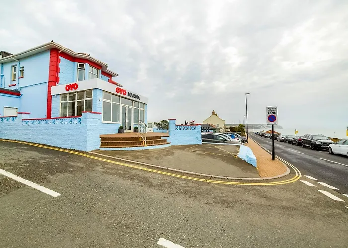 Marina Hotel