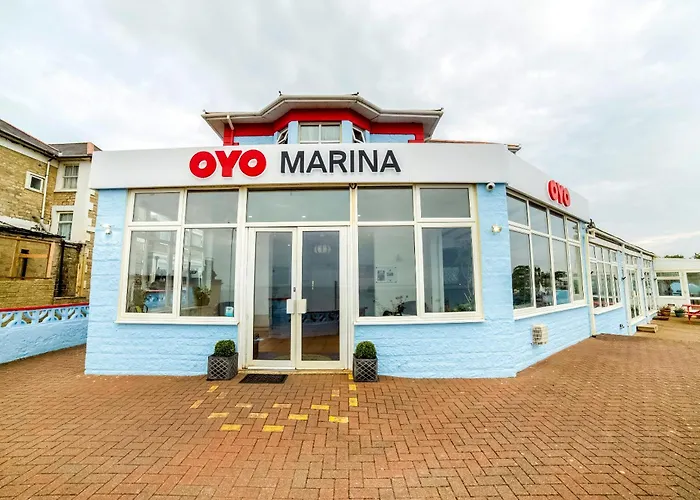 Marina Hotel