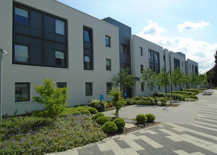 Petros Court Aparthotel Canterbury
