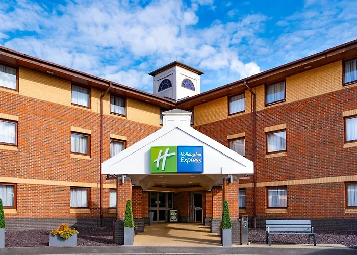 Holiday Inn Express Taunton East By Ihg