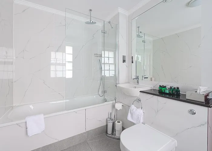 Gem Fitzrovia Hotel London