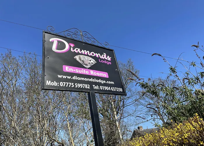 Diamonds Lodge Near York Hospital