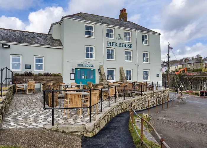 Pier House