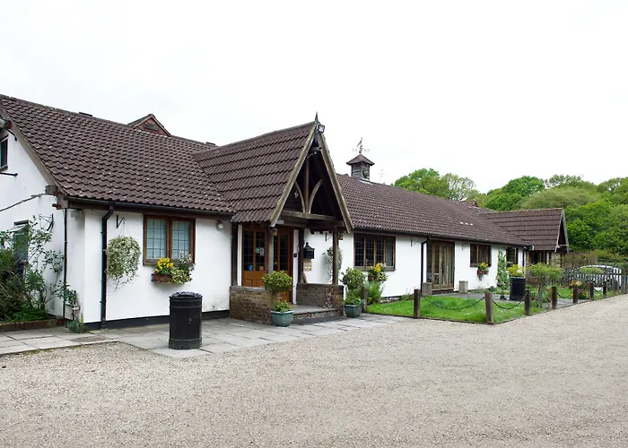 Little Foxes Hotel & Gatwick Airport Parking Crawley 