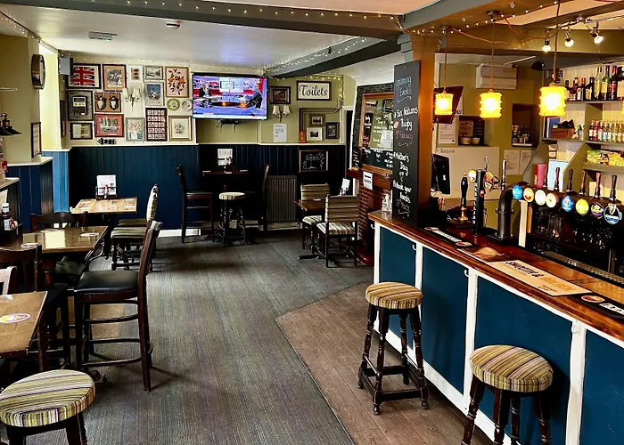 The Crown And Cushion