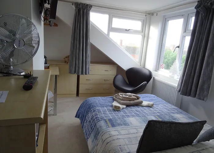 Barnes'S Rest Bed And Breakfast And Caravan