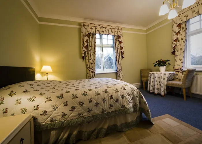 Sandfield Guest House