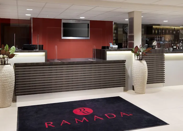 Ramada By Wyndham Leeds East Hotel