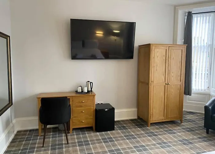 Crown Court Hotel