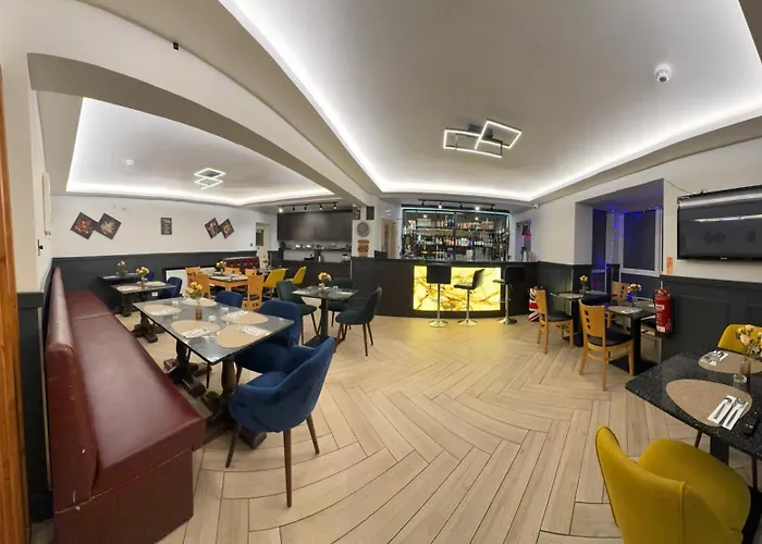 The Gatwick White House Hotel
