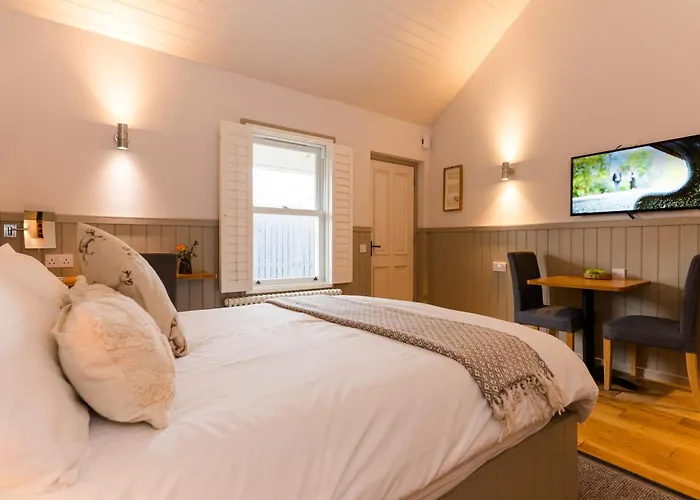 Irvine Bay Hotel