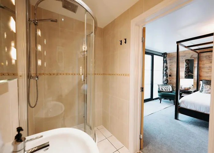 Boutique Shrewsbury Suites