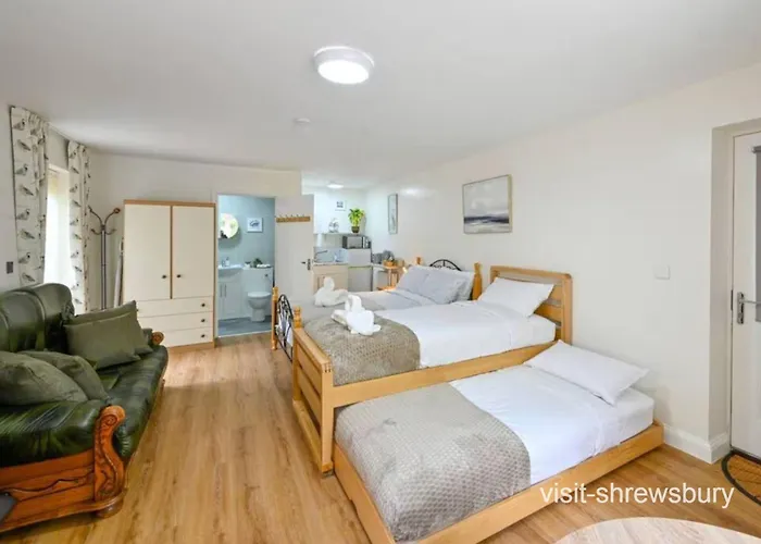 Personal En-Suite Shrewsbury