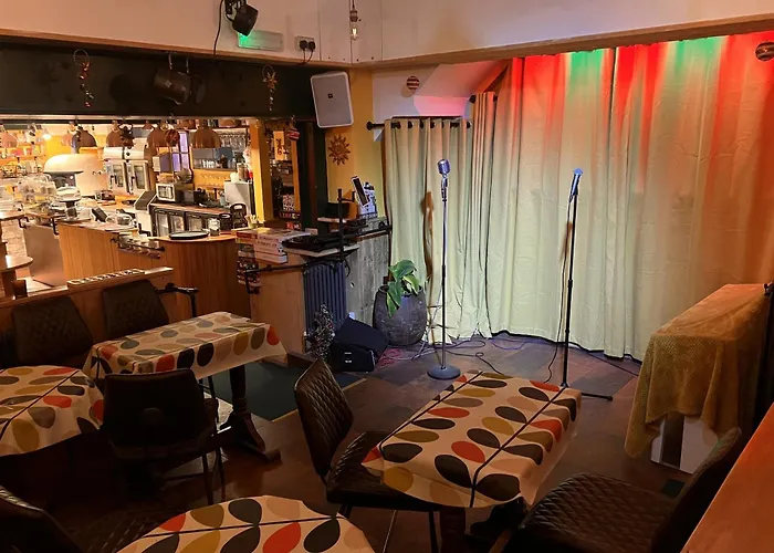 Hooper'S Sandy Beach Guest Rooms Swansea