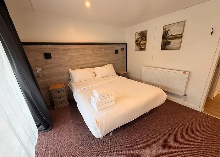 The Waterfront Lodges Bedworth