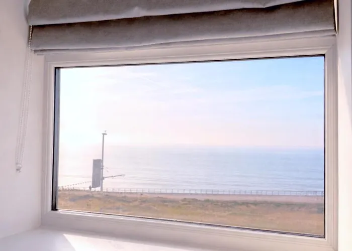 Glass Tower - By Central Beach Leisure Blackpool