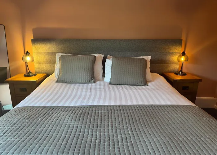 Oaklands Hotel