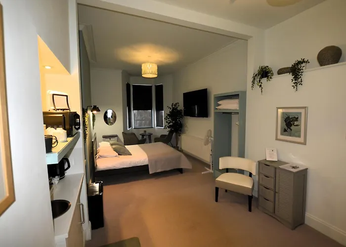 Plymouth Hotels With Amazing Views