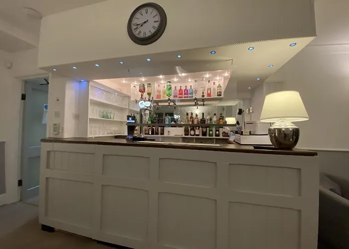 Old Farm Hotel