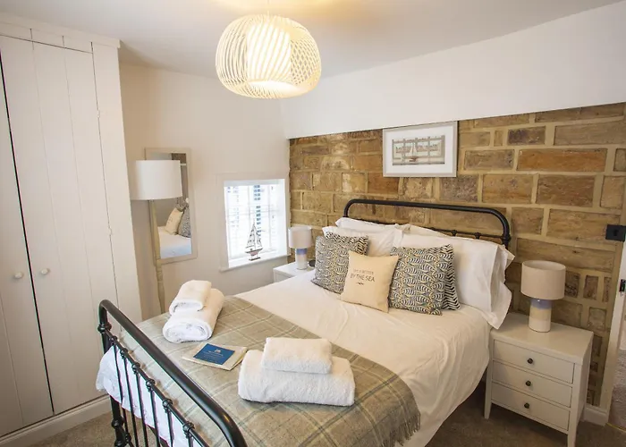 Whitby Boutique - Mast Cottage