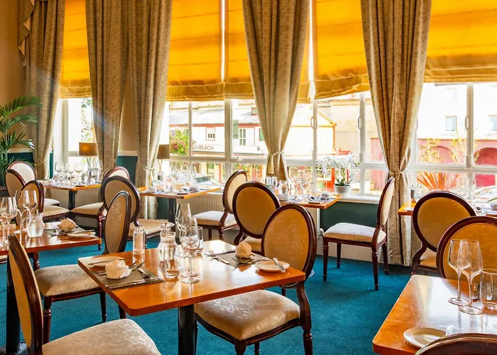 Royal Hotel