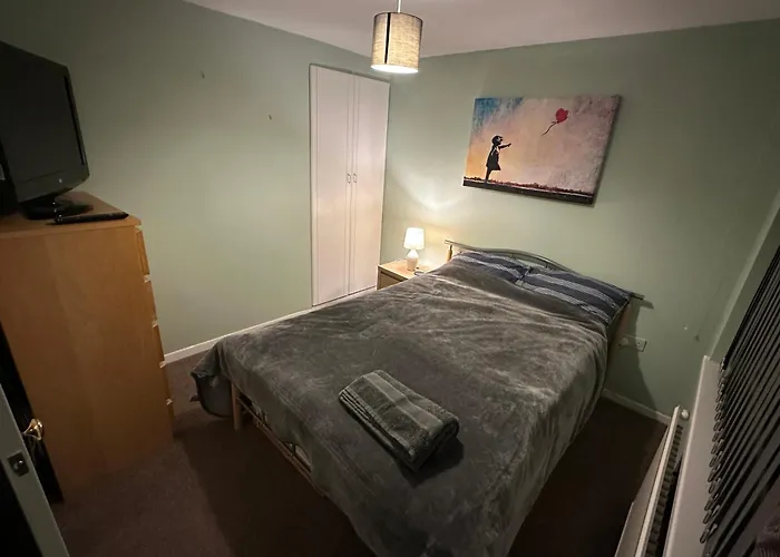 Basingstoke By Train Station Bed & Breakfast