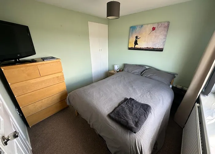 Basingstoke By Train Station Bed & Breakfast