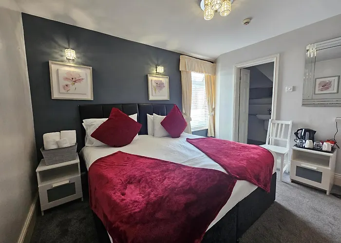 Clifton Villa - Southport