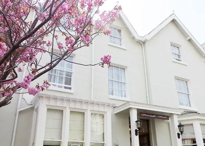 Seaclyffe Hotel Ltd