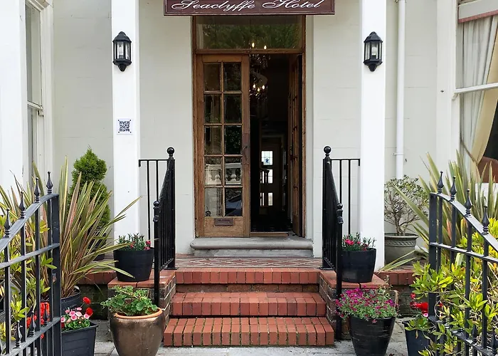 Seaclyffe Hotel Ltd