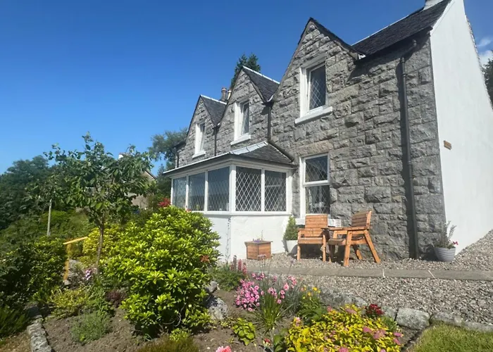 Whinburn Guest House