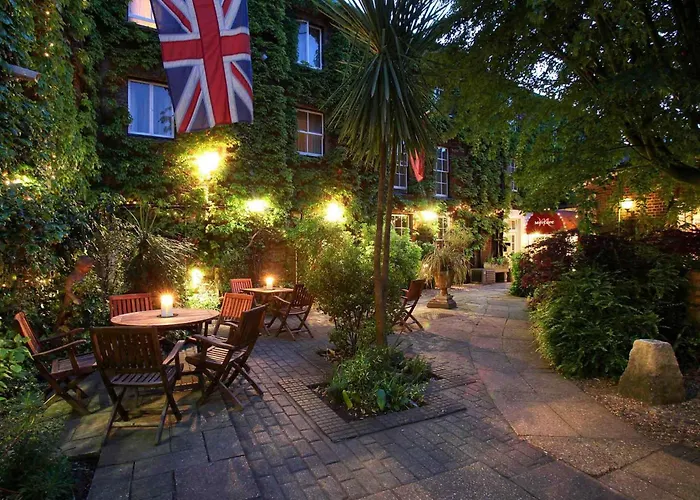 Mercure Salisbury White Hart Hotel & Apartments