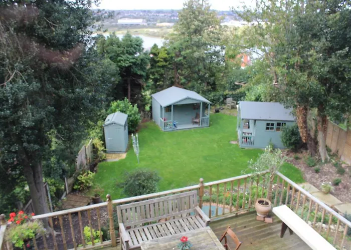 Botleigh Villa Rochester 