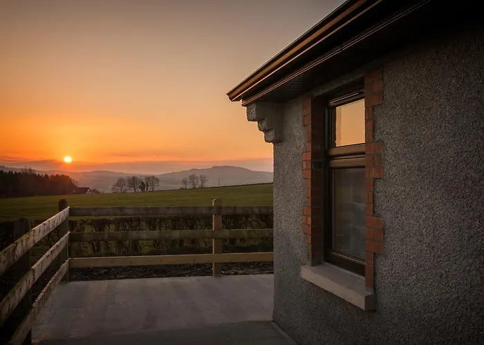 Elagh Cottages