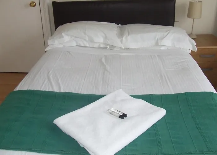 Cedars House Hotel Croydon