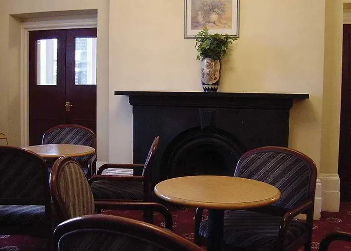 Channins Hounslow Hotel