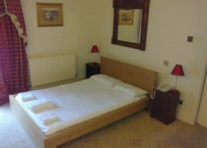Sparkle Hotel