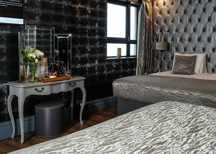Signature Living At Shankly Hotel
