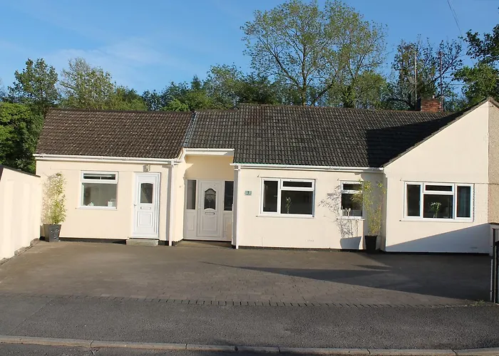 Magnolia Self Contained Suites Coalpit Heath