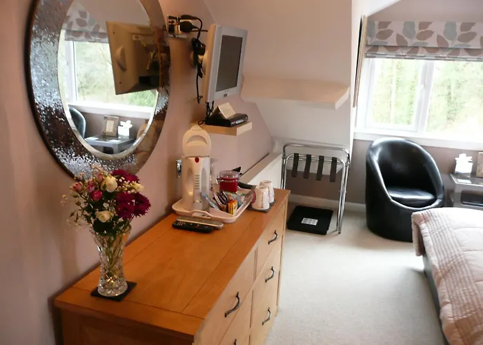 Glenville House: Adults-Only Retreat with Health Club Access Bowness-on-Windermere