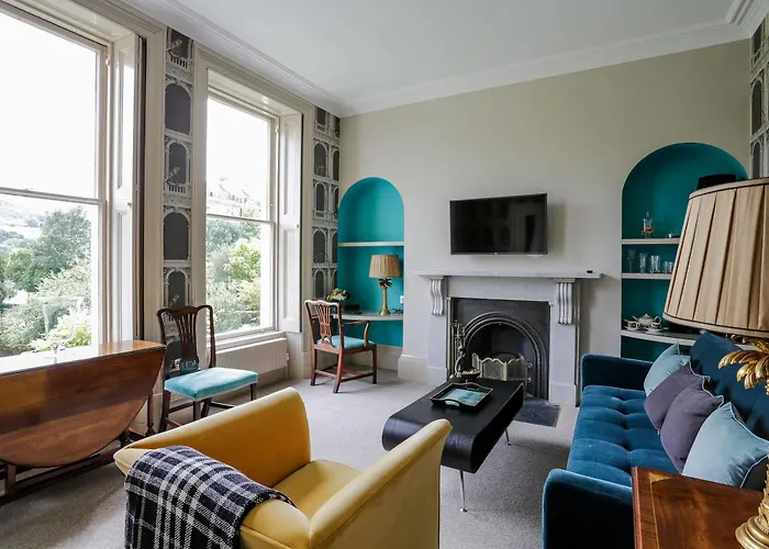 Grove Lodge Bath